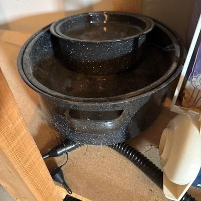 Pans, Electric air pump, hardware, car wash soap, lamp oil, hand cleaner, etc.