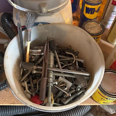 Pans, Electric air pump, hardware, car wash soap, lamp oil, hand cleaner, etc.