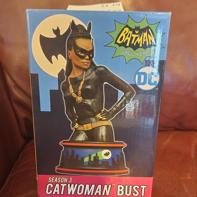 Batman Season 3 Catwoman Bust