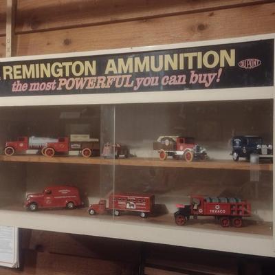 Vintage Sporting Goods Remington Ammunition Metal Retail Advertising Display Cabinet (No Contents)