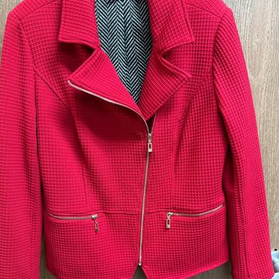 Chico's Size 1 Red silker zipped up Jacket