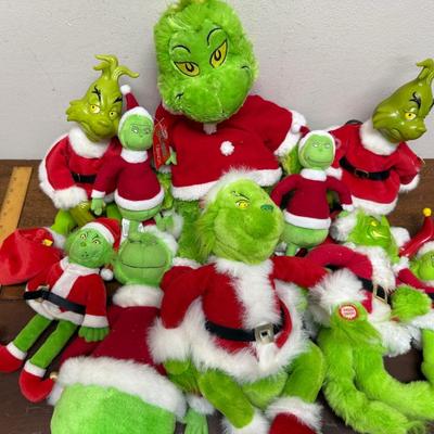 The Grinch that Stole Christmas Plush Lot many different sizes