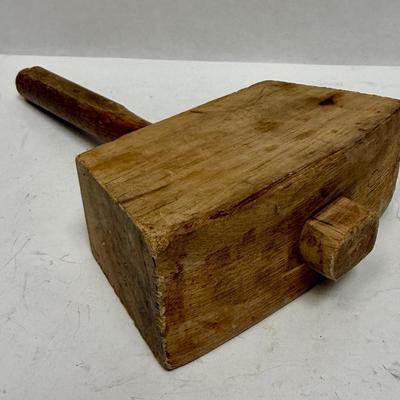 Antique Stanley No. 10 Hickory Square Head Mallet, circa 1900-1929