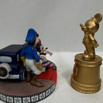 Disney MGM Studios Hollywood Red Carpet Figurines Mickey aMinnie Goofy Mickey Golden Oscar figure