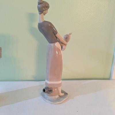 Ladro Figures The Dress Maker & Motherhood