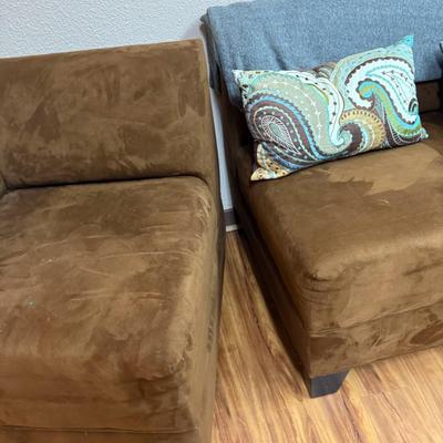 Sale Photo Thumbnail #686: Separates easily, dark brown color