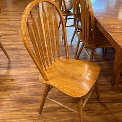Sale Photo Thumbnail #732: Large table, 8 chairs, see photos for details