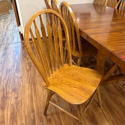 Sale Photo Thumbnail #758: Large table, 8 chairs, see photos for details