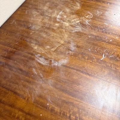 Sale Photo Thumbnail #764: Large table, three chairs, see photos