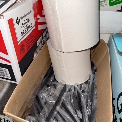 Sale Photo Thumbnail #895: Straws, cutlery, paper towels, plastic cups, etc.