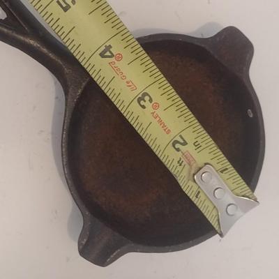 Pair of Cast Metal Skillets Wagner Ware and Cracker Barrel