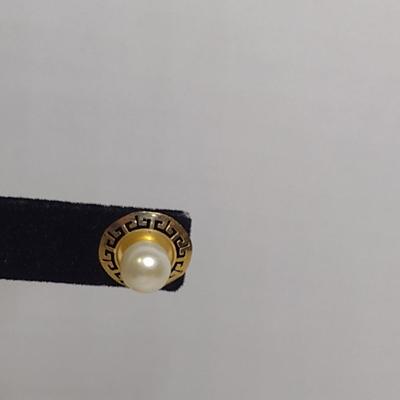 14 Karat Yellow Gold and Pearl Post Earrings- Approx Total Weight 2.0 Grams (#47)
