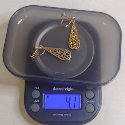 9 Karat Yellow Gold Screw Back Earrings- Approx Total Weight 4.1 Grams (#49)