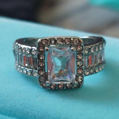 Fashion Ring