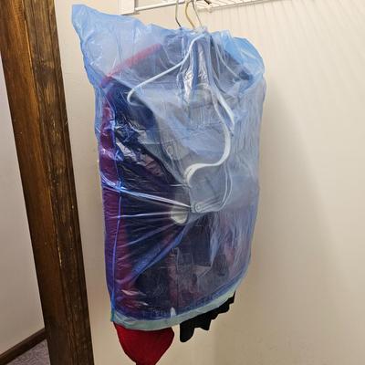 Chippewa, S. Brody Fine Furs, Drybak Vintage Outdoor Wear (PC-JS)