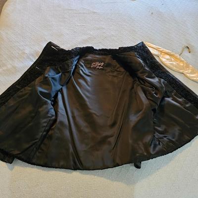 Chippewa, S. Brody Fine Furs, Drybak Vintage Outdoor Wear (PC-JS)