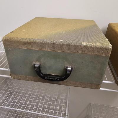 Vintage Underwood & Royal Portable Typewriters (PC-JS)