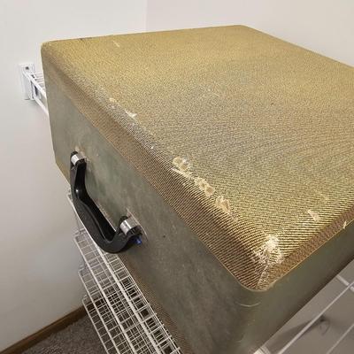 Vintage Underwood & Royal Portable Typewriters (PC-JS)