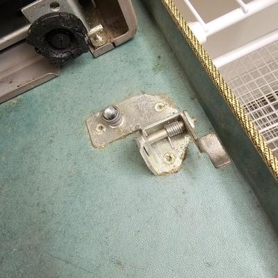 Vintage Underwood & Royal Portable Typewriters (PC-JS)