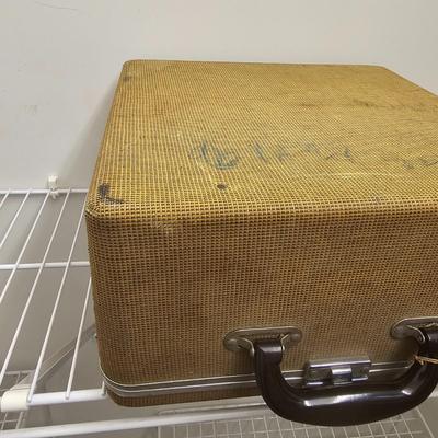 Vintage Underwood & Royal Portable Typewriters (PC-JS)