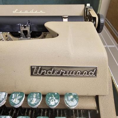 Vintage Underwood & Royal Portable Typewriters (PC-JS)