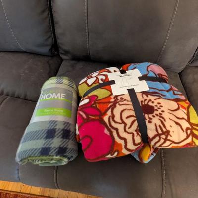 Vera Bradley & Home Throw Blankets