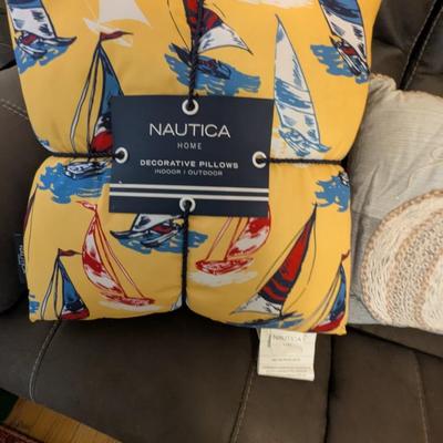 Nautica Pumpkin Pillows (SB)