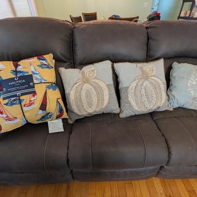 Nautica Pumpkin Pillows (SB)