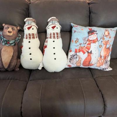 Holiday Pillows (SB)
