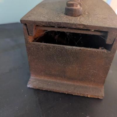 Antique Sad Irons Coal/Charcoal Iron Clothes Press With Rooster Latch (LR)