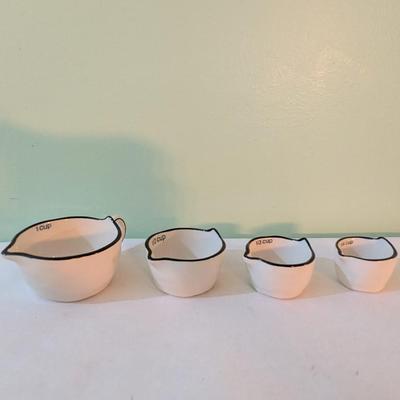 Country Classic Stoneware Measuring Cups (DR)