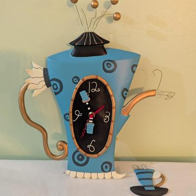 Cozy Time Steaming Teapot Clock Untested
