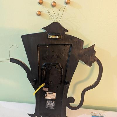 Cozy Time Steaming Teapot Clock Untested