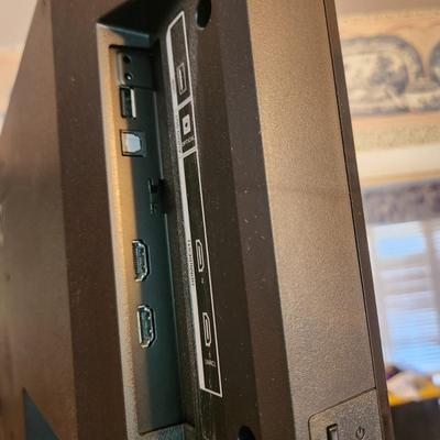 Vizio 32" TV w Remote Tested