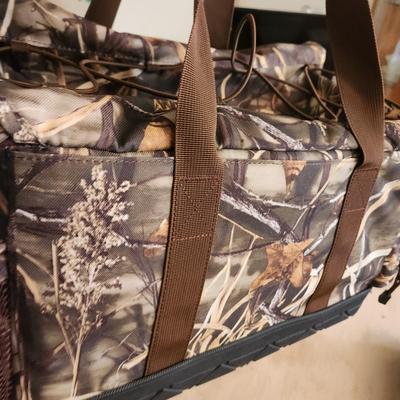 Red Head Deluxe Camo Camoflauge Hunting Tote Grear Bag