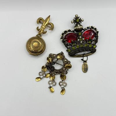 Sale Photo Thumbnail #819