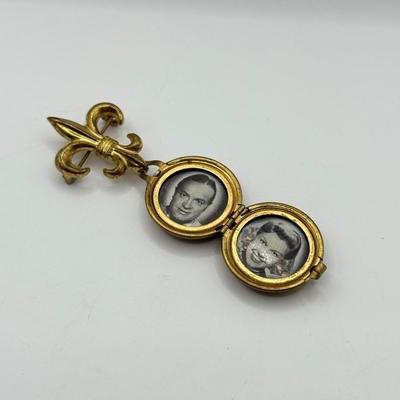 Sale Photo Thumbnail #830