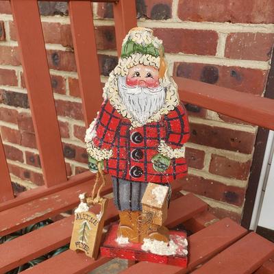 LOT 74L: Collection of Rustic Holiday Decor