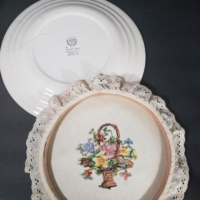 LOT 75D: Collection of Vintage & Antique Porcelain & Glass with 2 San Francisco Music Box Co New in Box Items