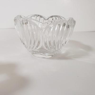 LOT 76D: Durand Crystal Bowl in Original Box with Other Crystal Decor