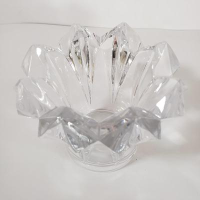 LOT 76D: Durand Crystal Bowl in Original Box with Other Crystal Decor