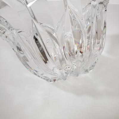 LOT 76D: Durand Crystal Bowl in Original Box with Other Crystal Decor