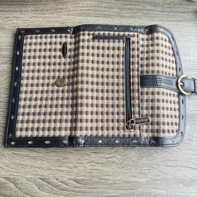 LOT 91G: Longaberger Purses & Wallets