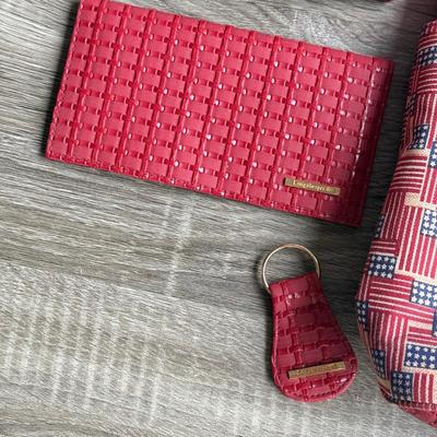 LOT 91G: Longaberger Purses & Wallets