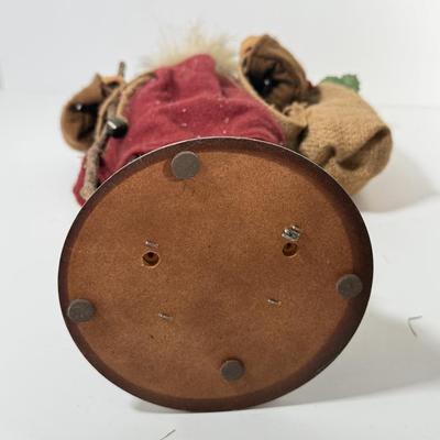 LOT 92G: Collection of Santa’s: Treasures of the Heart, Bit of Christmas & More