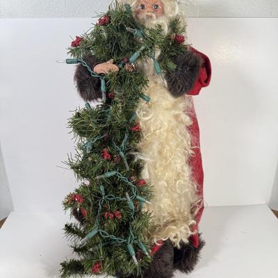 LOT 92G: Collection of Santa’s: Treasures of the Heart, Bit of Christmas & More