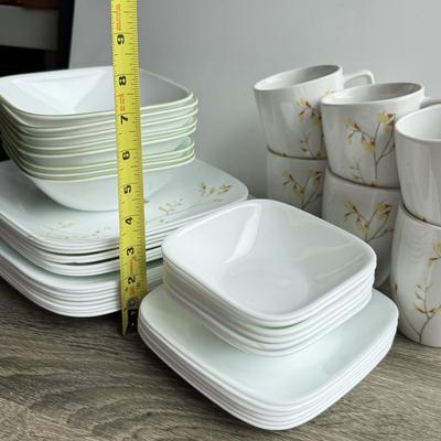 LOT 94G: Corelle Vitrelle Dishes & Coordinates Porcelain Mugs