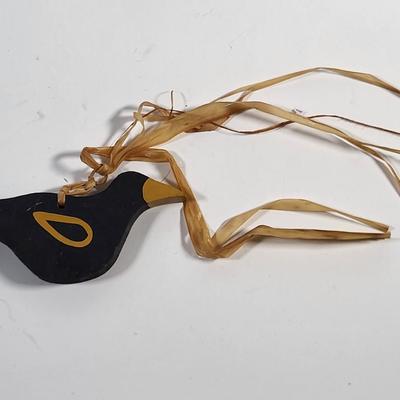 LOT 99G: Nice Small Collection of Various House Decorations