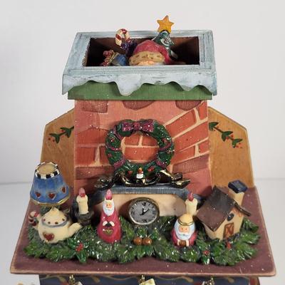 LOT 100G: Multiple Christmas Holiday Decorations and Containers
