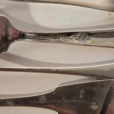LOT 104G: Silverplate Serving Utensils, Including Cheese Knives, Absinthe Spoons, and Carving Set